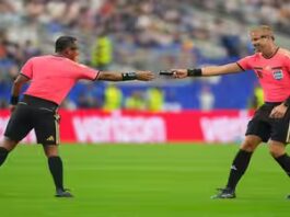 ‘You had one job’: Bizarre referee mistake leaves France vs Spain World Cup semi-final in awkward pause | Football News
